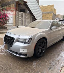 کرایسلەر 300